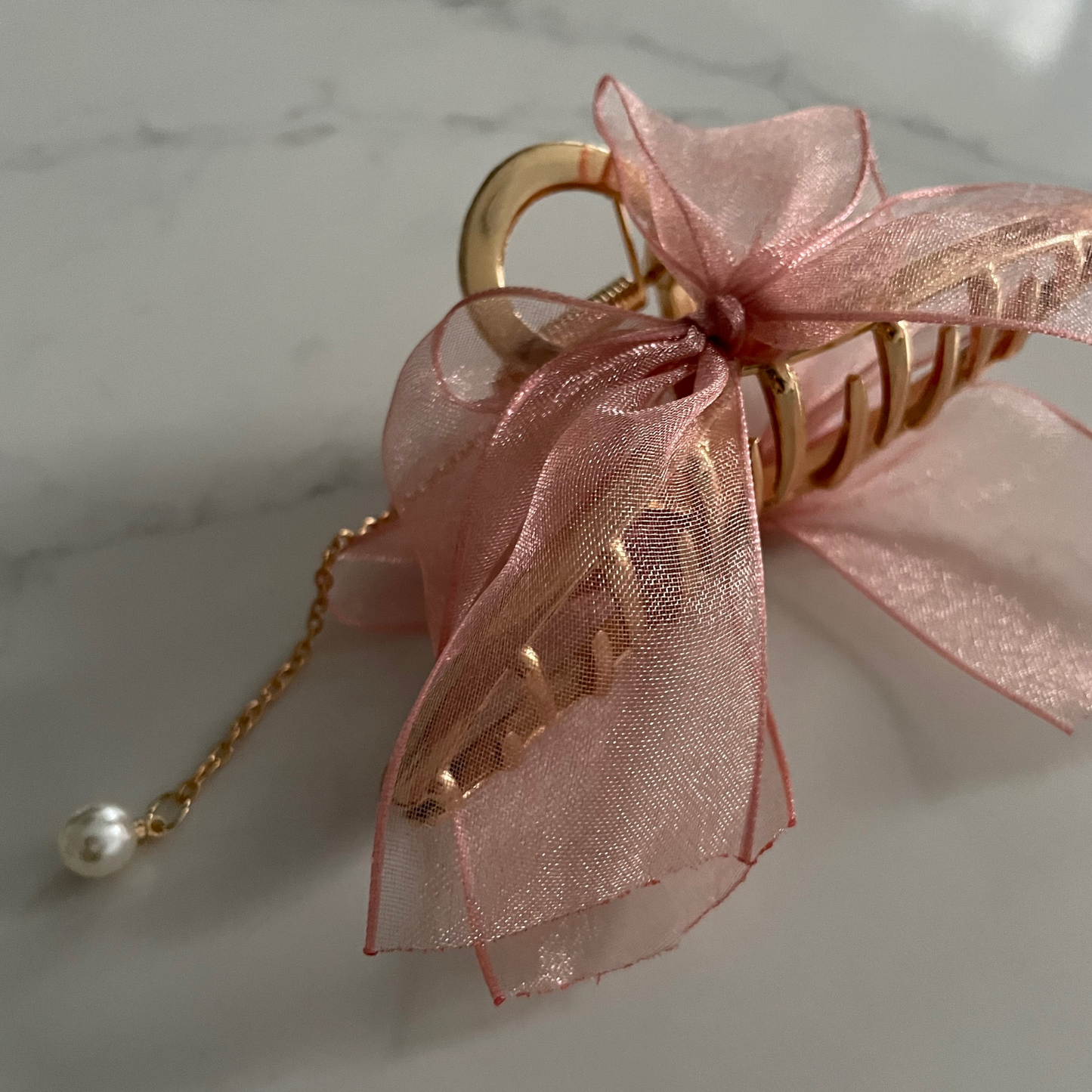 Bow and Chain Claw Clip