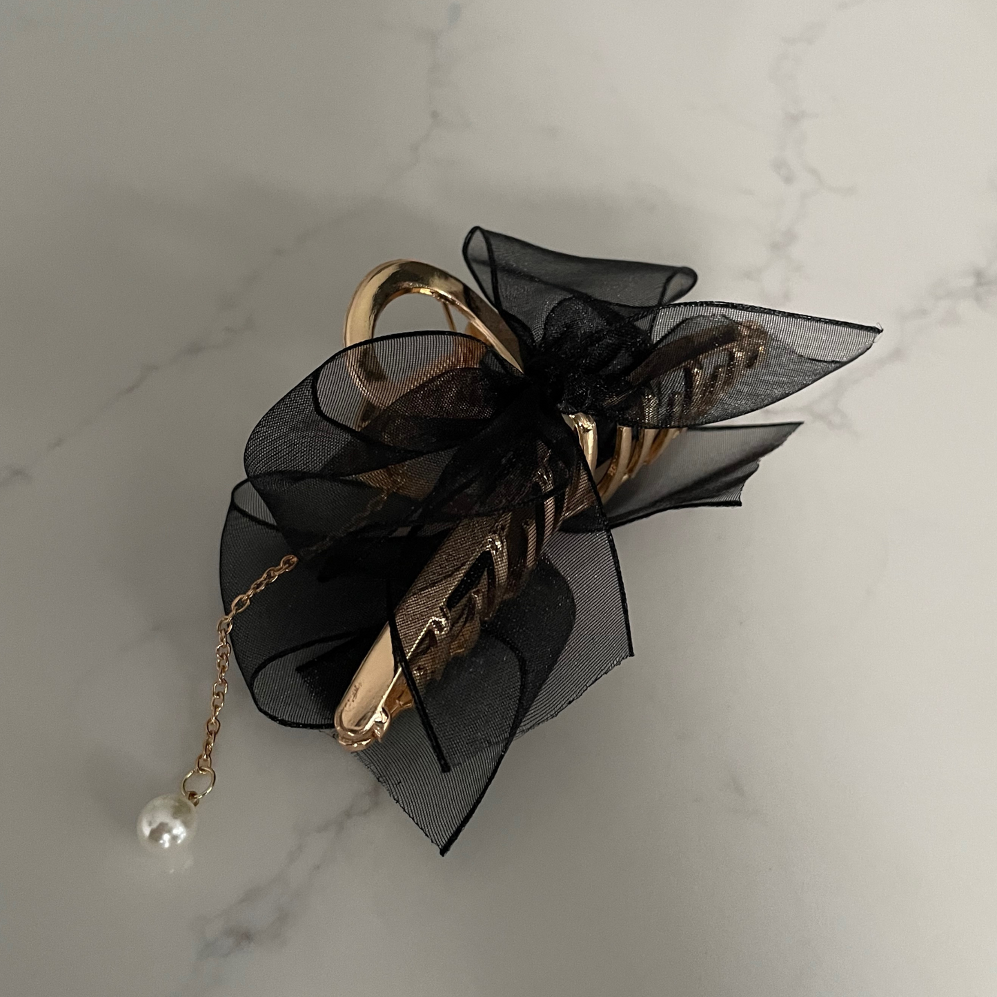 Bow and Chain Claw Clip