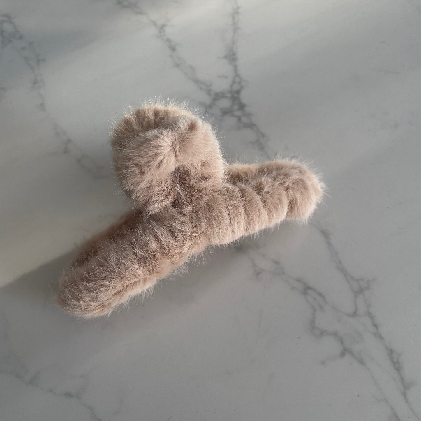 Fluffy Claw Clip (large)