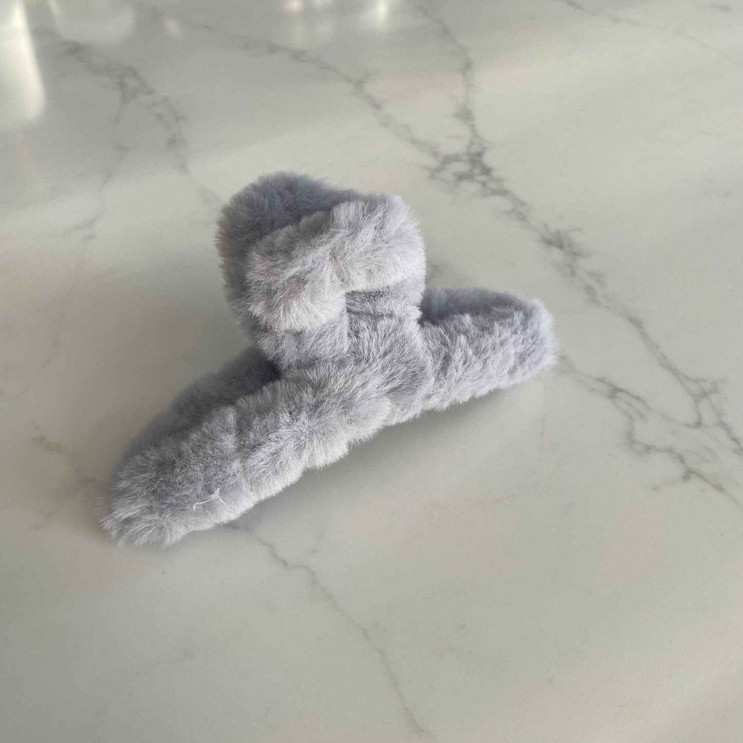 Fluffy Claw Clip (large)