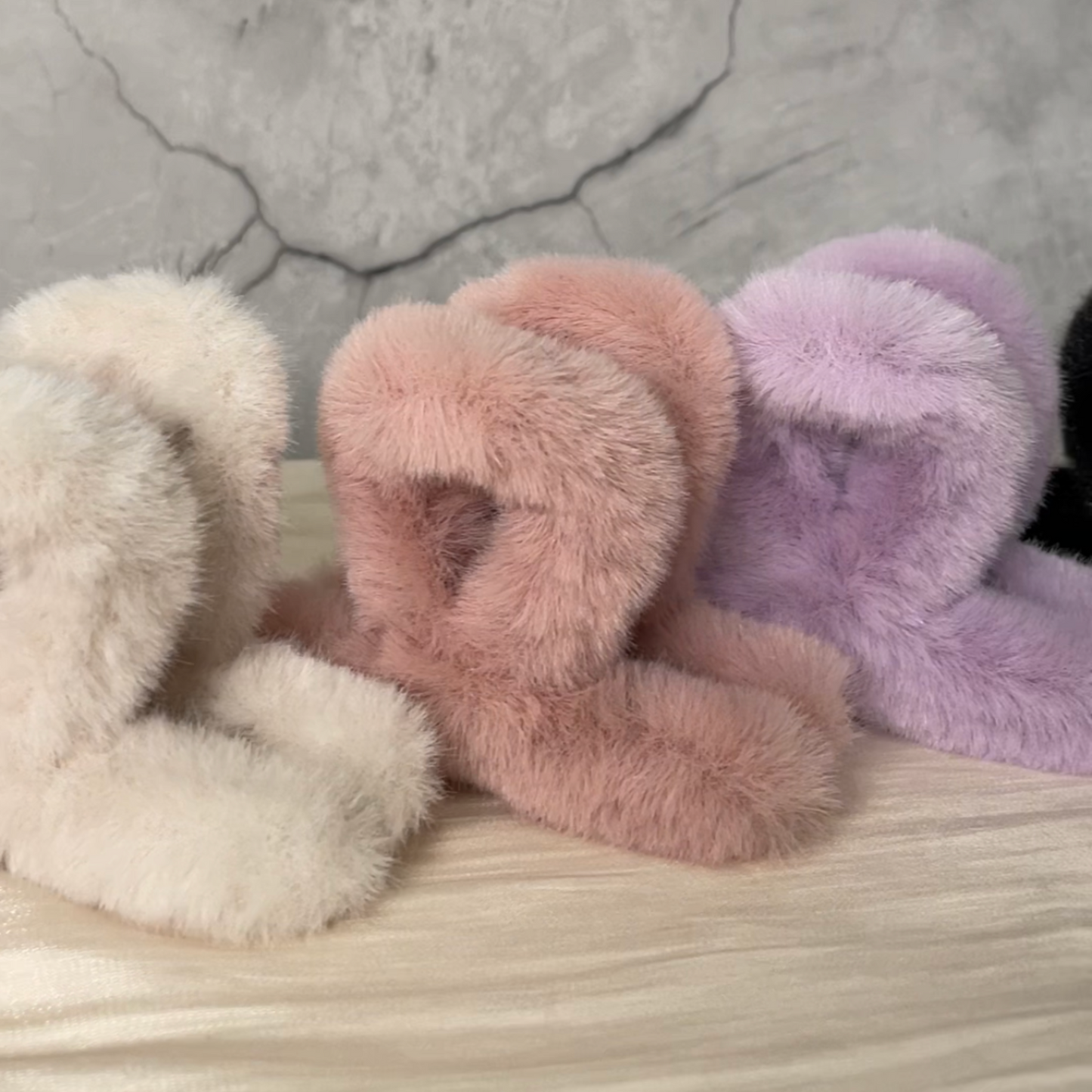 Fluffy Claw Clip (Small)