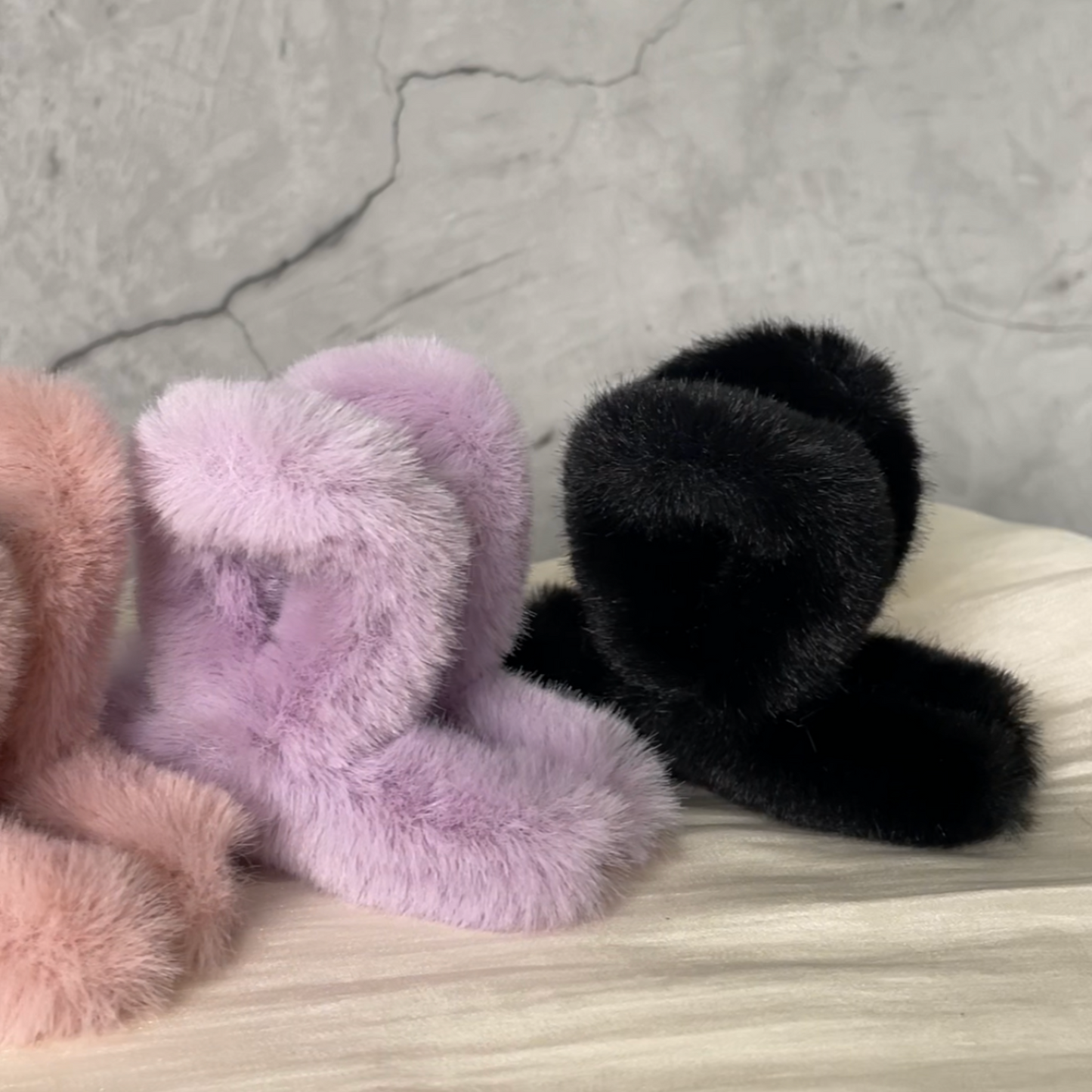 Fluffy Claw Clip (Small)
