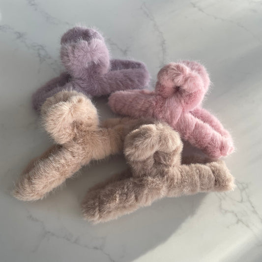 Fluffy Claw Clip (large)